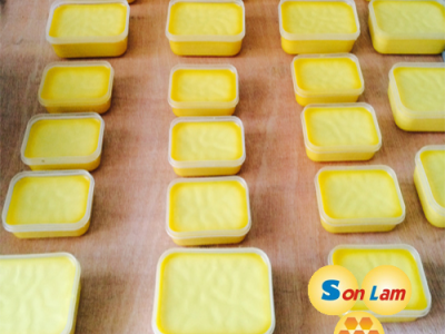 Sáp ong làm son bán ở đâu