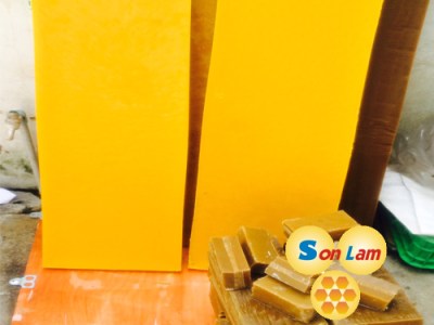 Sản xuất sáp ong từ tổ ong tự nhiên